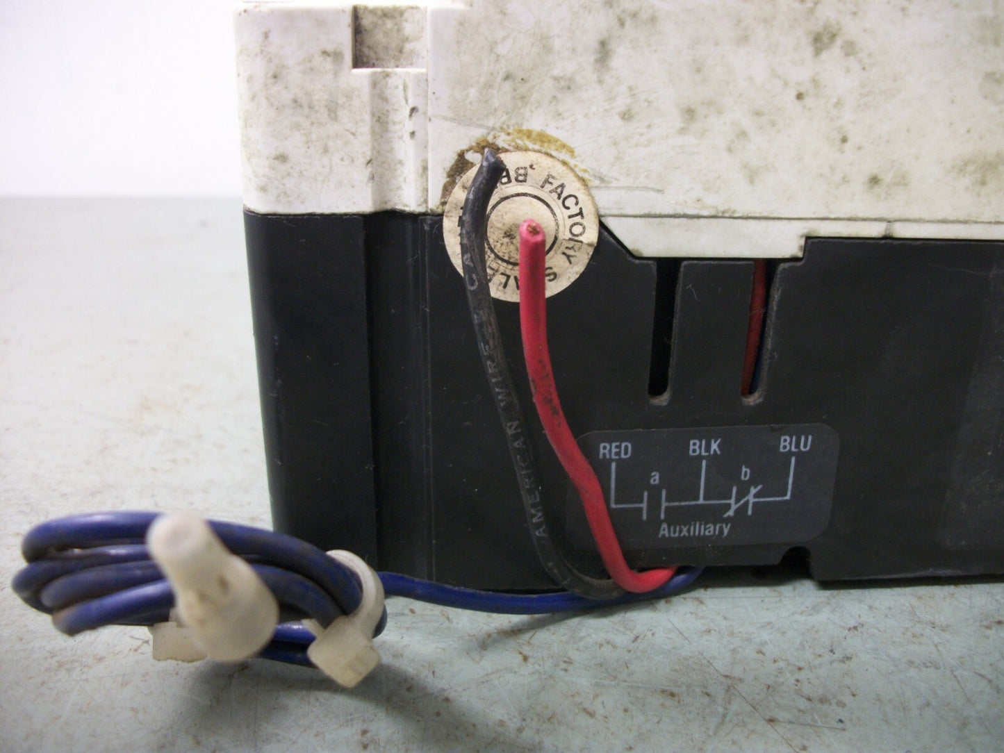 CUTLER-HAMMER HMCP CIRCUIT BREAKER HMCP007CDC 7AMP 600VOLT 3POLE W/AUX