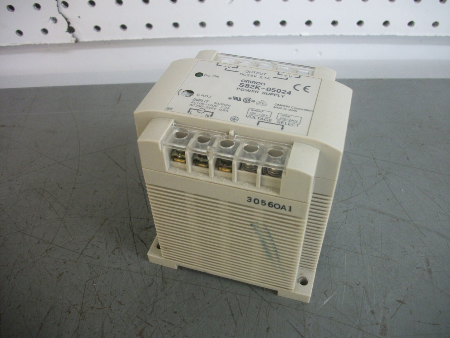 OMRON POWER SUPPLY S82K-05024 24VDC 2.1AMP