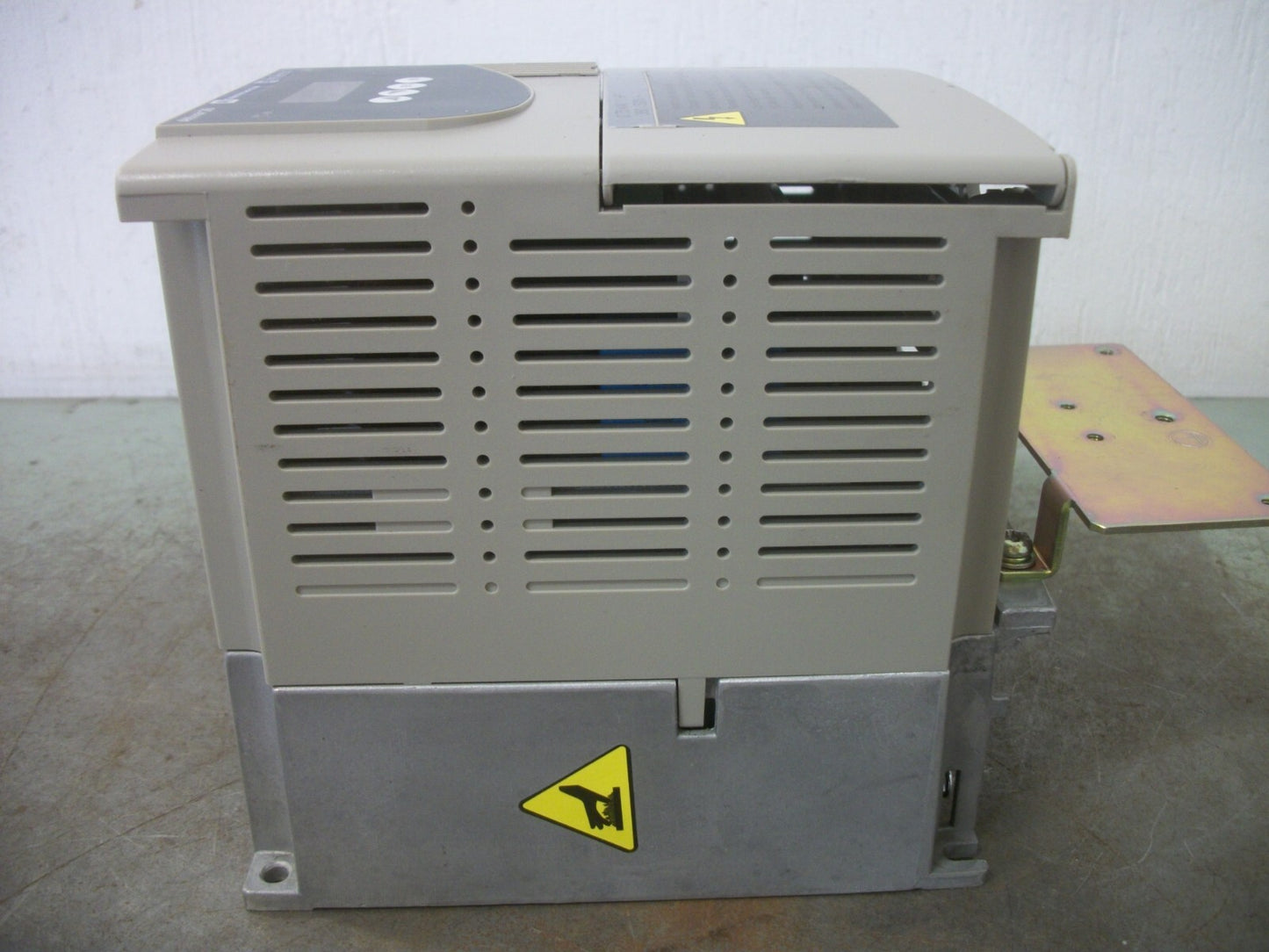 TELEMECANIQUE ALTIVAR 28 1HP AC DRIVE ATV28HU18N4 500VOLT 3PH 2.3AMP