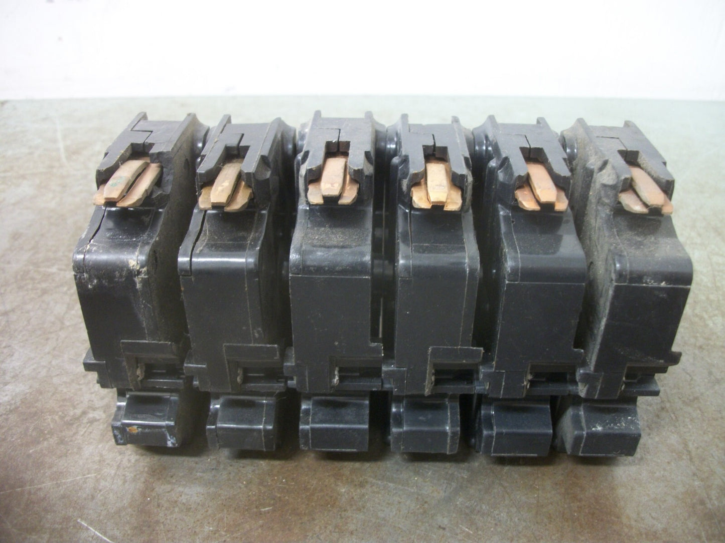 FEDERAL PACIFIC LOT OF 6 NA CIRCUIT BREAKERS NA115 15AMP 240VOLT 1POLE