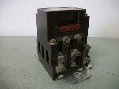CUTLER-HAMMER SIZE 1 CONTACTOR C10CN3 27AMP 120VCOIL 3PH 600V 10HP
