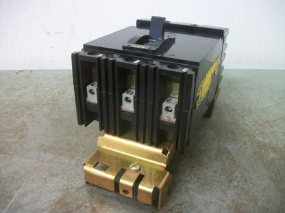 SQUARE D I-LINE FA CIRCUIT BREAKER FA32030 30AMP 240VOLT 3POLE BLACK