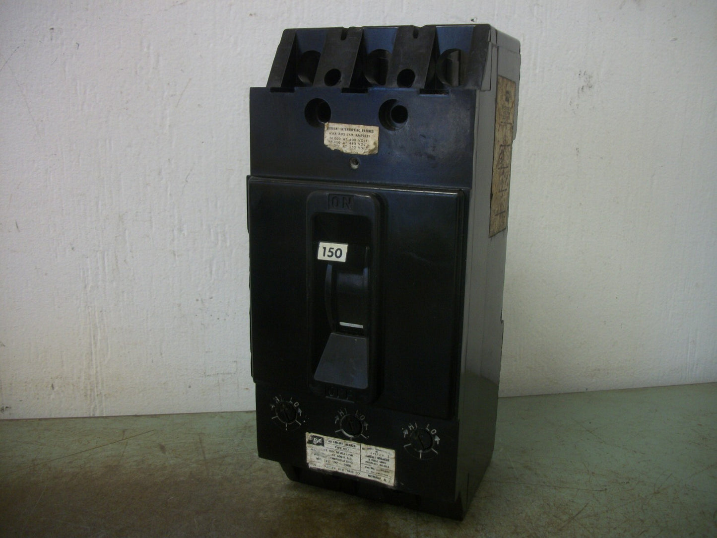 FEDERAL PACIFIC NFJ CIRCUIT BREAKER NFJ631150 150AMP 600VOLT 3POLE