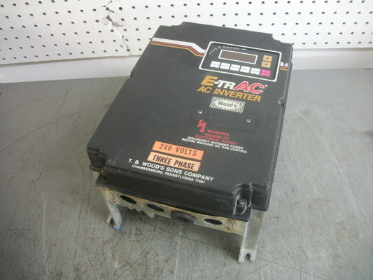 TB WOOD'S E-TRAC 2HP AC INVERTER DRIVE AFC2002-0B2 3KVA 230VOLT 3PH 8AMP