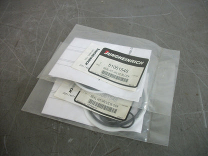 JUNGHEINRICH LOT OF 2 VALVE BLOCK SEAL KITS 51061548 NEW