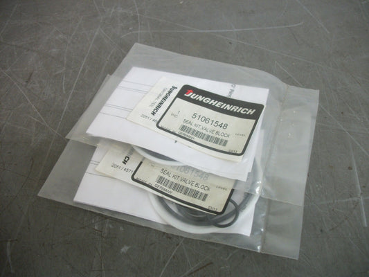 JUNGHEINRICH LOT OF 2 VALVE BLOCK SEAL KITS 51061548 NEW