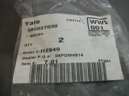 YALE LOT OF 2 BRUSHES 580027030 NEW
