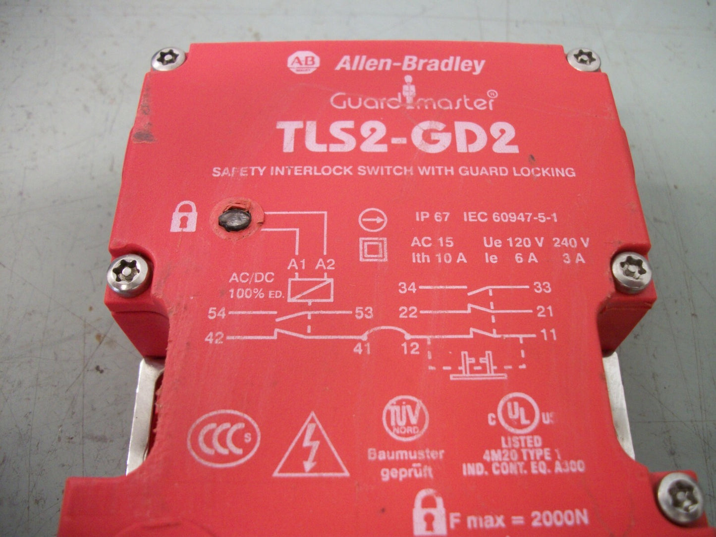 ALLEN-BRADLEY GUARDMASTER TLS2-GD2 SAFETY INTERLOCK SWITCH 440G-T27180 SERIES C