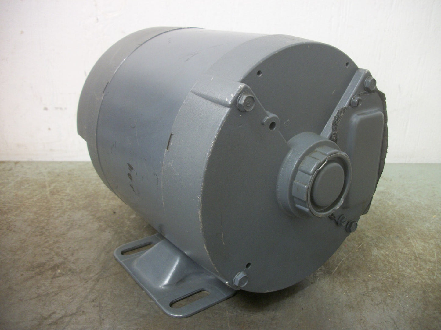 MAGNETEK 1/2HP B56C TE AC MOTOR H413 460VOLT 3PH 3450RPM NOB