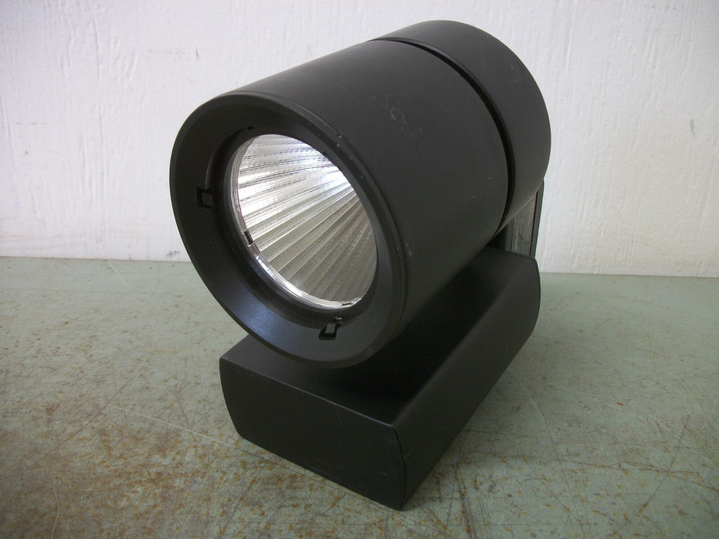 WAC JT SERIES ELECTRONIC LOW VOLTAGE LIGHT J-BF0928 120VAC 0.29AMP NOB