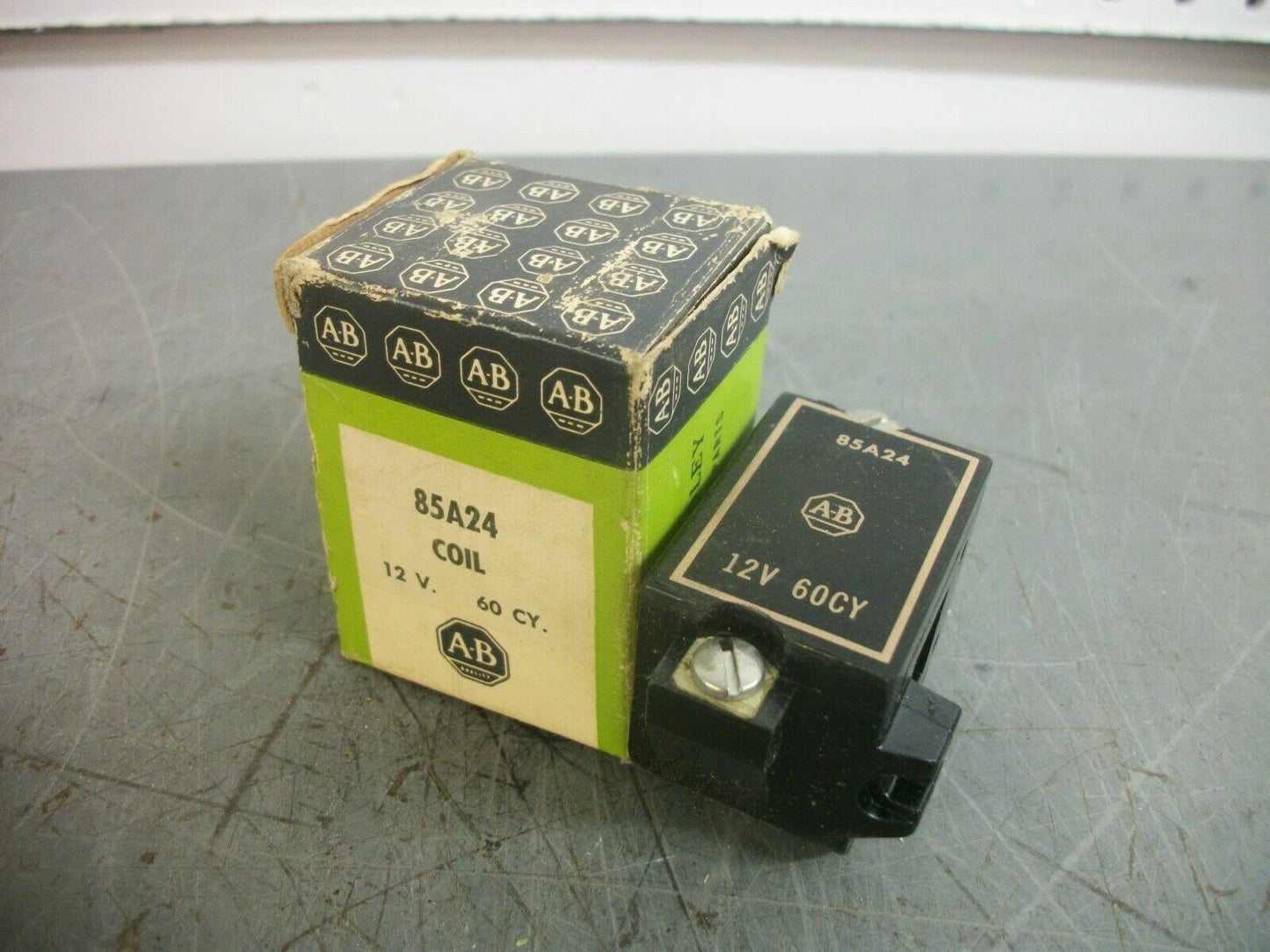 ALLEN-BRADLEY STARTER COIL 85A24 12VCOIL NIB