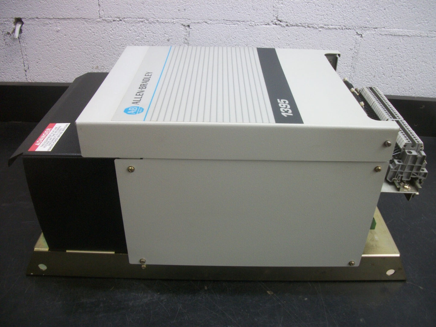 ALLEN-BRADLEY 1395 30HP DC DRIVE 1395-A71-D2-P12-X1 FIELD 150VDC ARM 240VDC