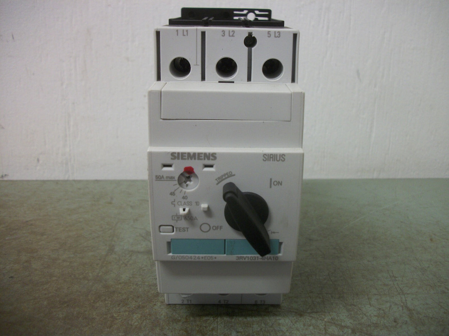 SIEMENS MOTOR CIRCUIT BREAKER 3RV1031-4HA10 40-50AMP