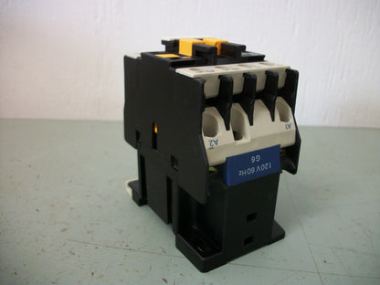 TELEMECANIQUE CONTROL RELAY CA2DN40G6 10AMP 120VCOIL NOB
