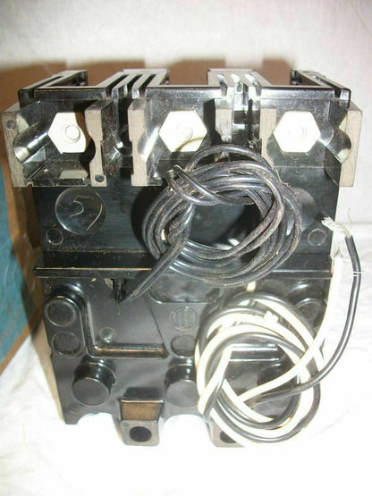 SIEMENS ITE CIRCUIT BREAKER EE3S1000S03 100AMP 240VOLT 3POLE *NIB* CHIPPED