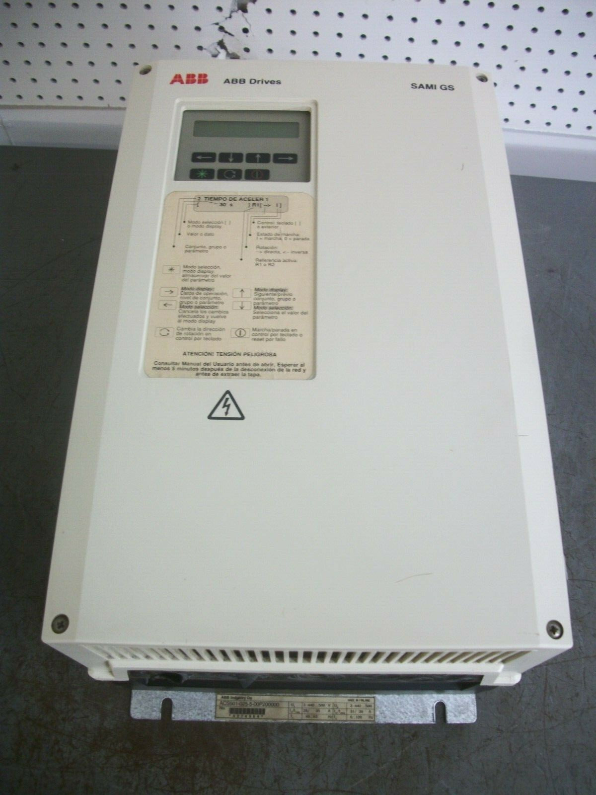 ABB SAMI GS INVERTER DRIVE ACS501-025-5-00P200000 500VOLT 35AMP