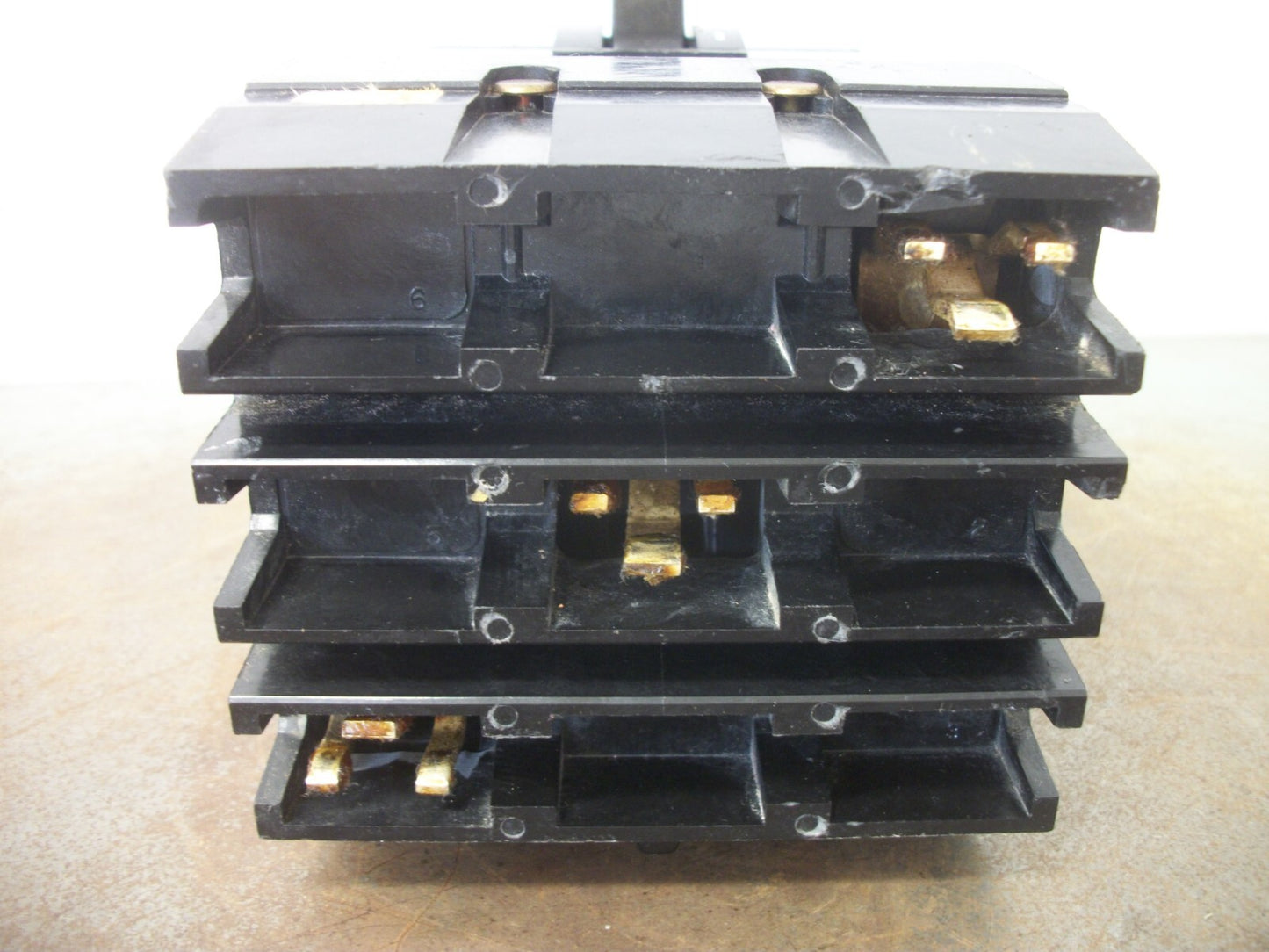 SQUARE D I-LIMITER I-LINE FI CIRCUIT BREAKER FI36090 90AMP 600VOLT 3POLE GRAY