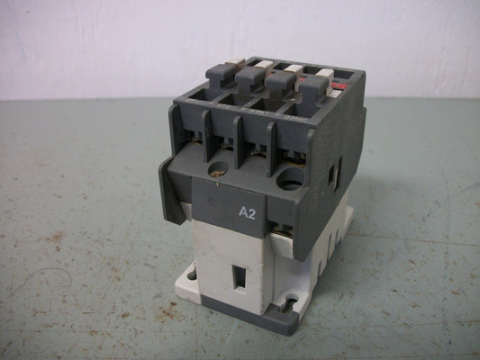 ABB CONTACTOR A9-30-01 120VCOIL 3PH 600V 7.5HP