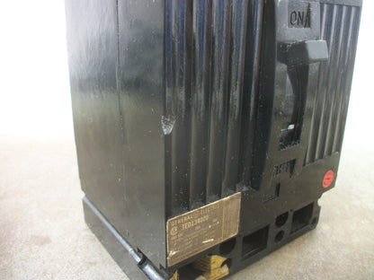 GE TED CIRCUIT BREAKER TED134020 20AMP 480VOLT 3POLE BLACK CHIPPED