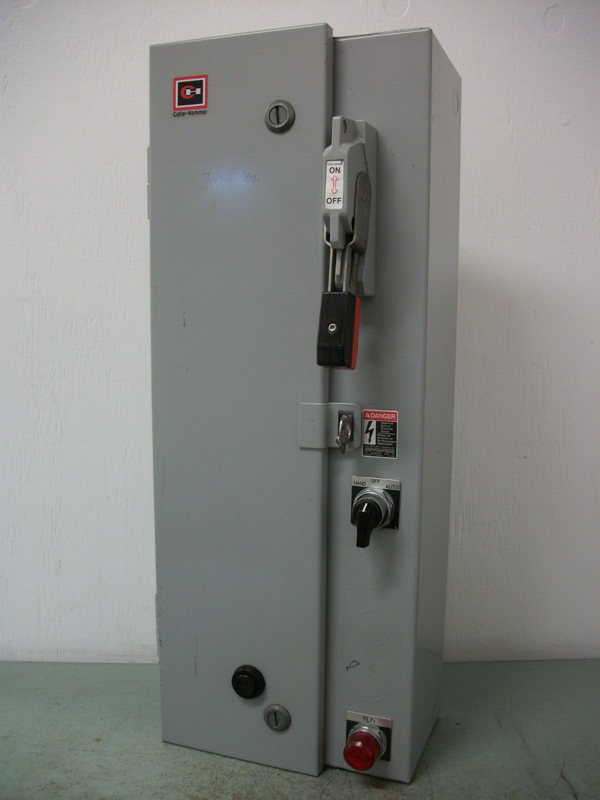 CUTLER-HAMMER STARTER COMBO SIZE 0 TYPE 1 AN16BN0 120VCOIL 30AMP FUSIBLE