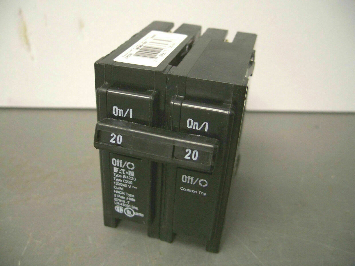 CUTLER-HAMMER BR CIRCUIT BREAKER BR220 20AMP 240VOLT 2POLE