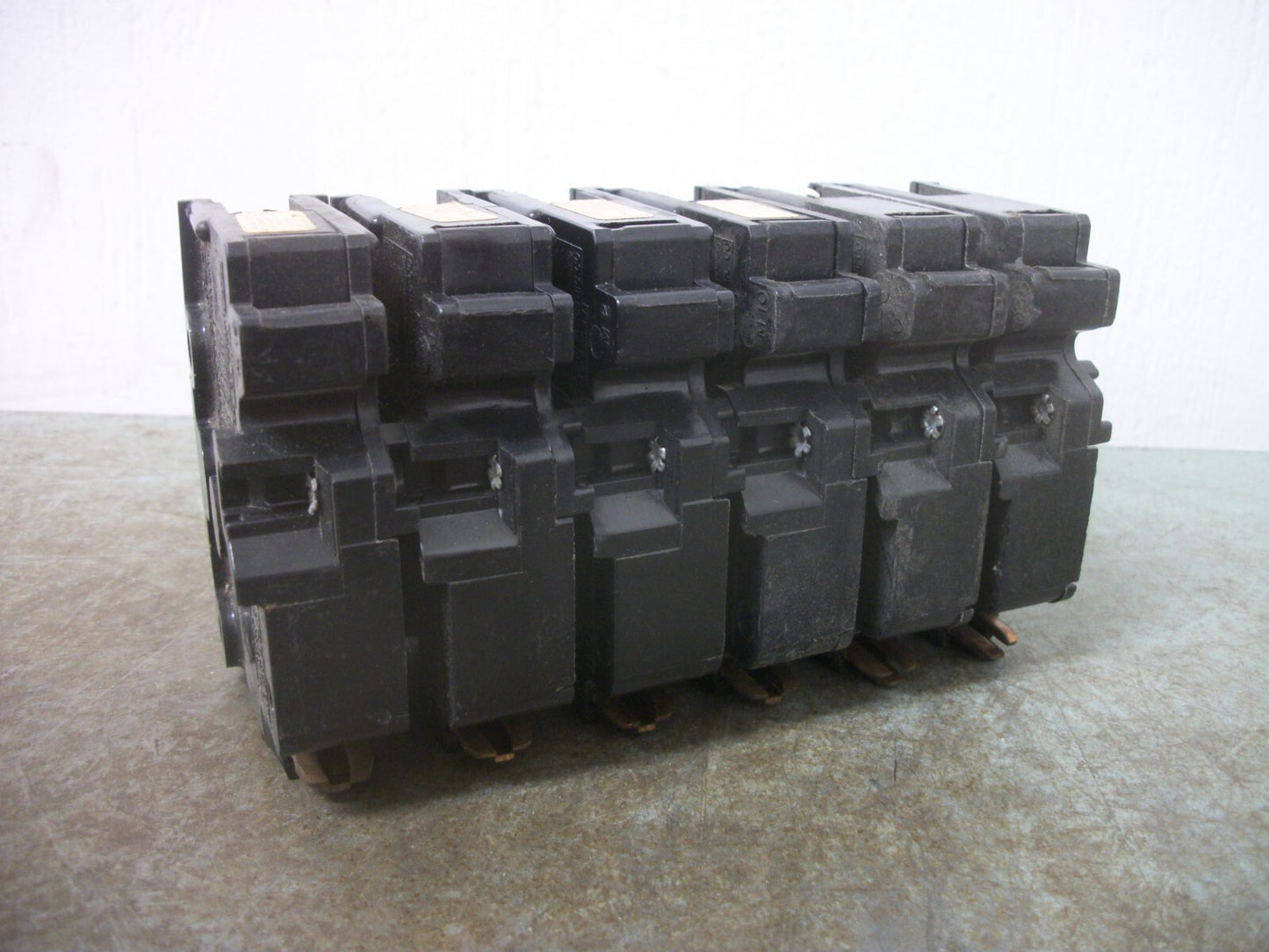 FEDERAL PACIFIC LOT OF 6 NA CIRCUIT BREAKERS NA120 20AMP 240VOLT 1POLE