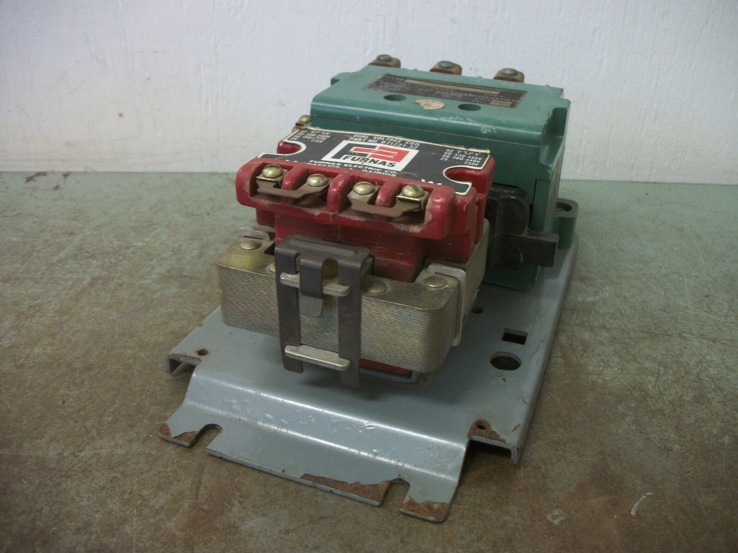 FURNAS SIZE 3 CONTACTOR 40HB32AC 100AMP 208-240/440-480VCOIL 3PH 600V 50HP