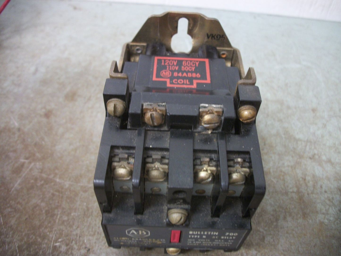 ALLEN-BRADLEY AC CONTROL RELAY SERIES B 700-N400A1 120VCOIL