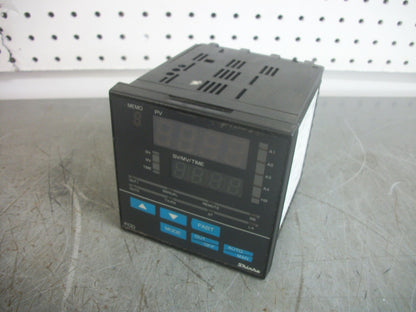 SHINKO FCD MULTI-RANGE TEMPERATURE CONTROLLER FCD-13A-A/M
