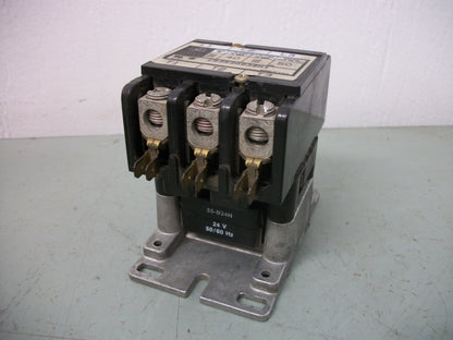 GE DEFINITE PURPOSE CONTACTOR CR353AD3BH1 40AMP 600VOLT 3POLE