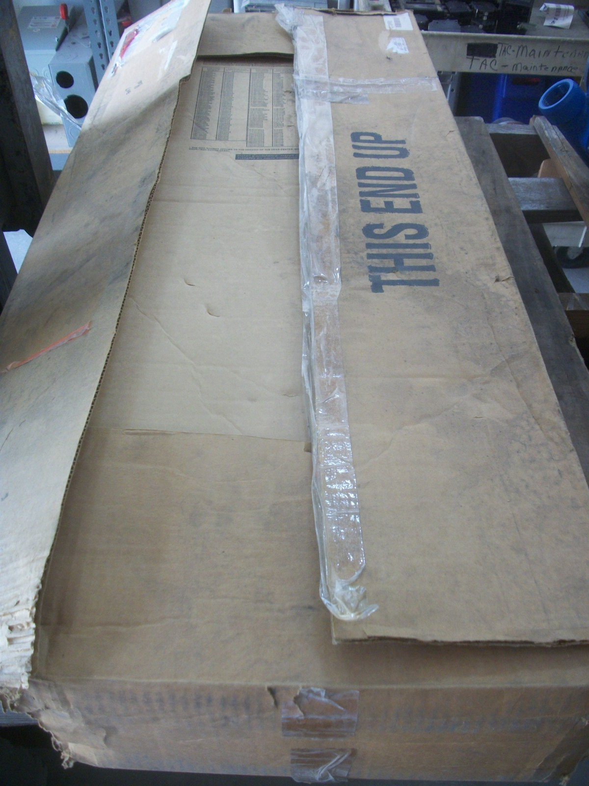 GE LOAD CENTER PANELBOARD TL30422C 225AMP 208Y/120V 3PH NIB