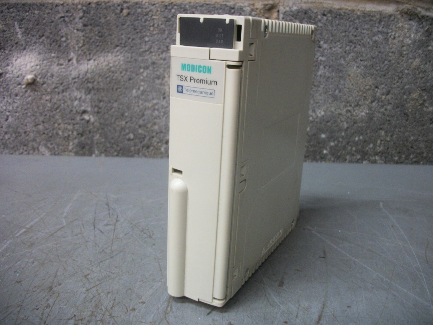 TELEMECANIQUE TSX PREMIUM 100/240VAC PLC POWER SUPPLY TSXPSY2600