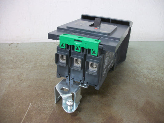 SQUARE D POWERPACT I-LINE BG CIRCUIT BREAKER BGA36015 15AMP 600VOLT 3POLE