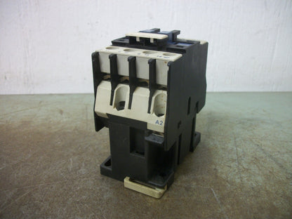 TELEMECANIQUE CONTACTOR LC1D1810U6 35AMP 240VCOIL 3PH 600V 15HP