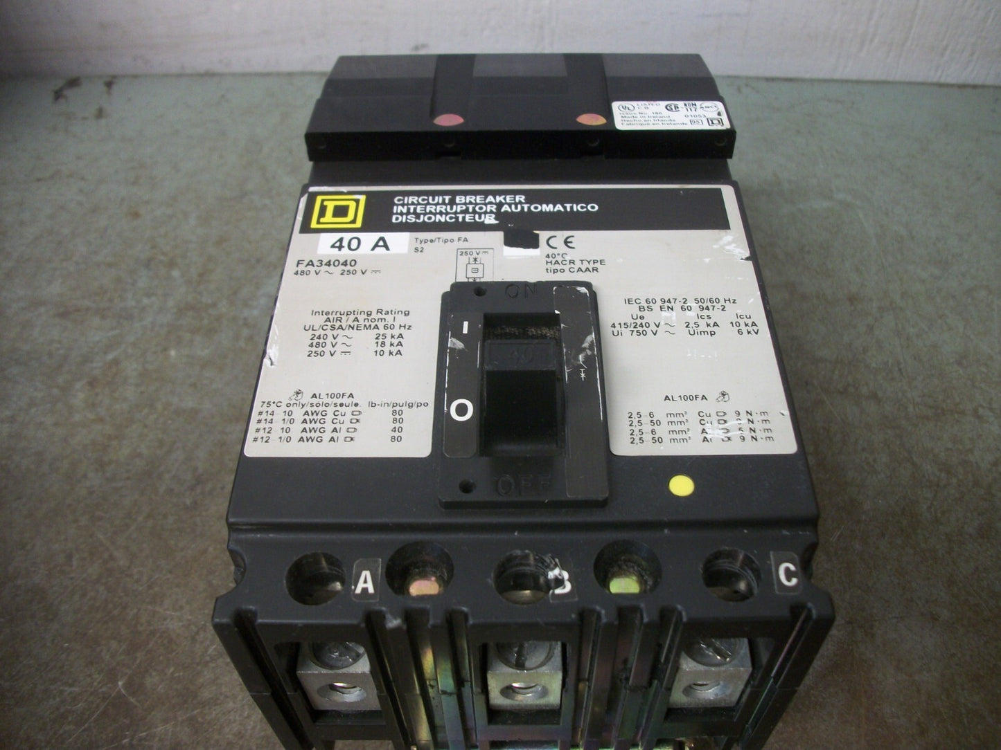 SQUARE D I-LINE FA CIRCUIT BREAKER FA34040 40AMP 480VOLT 3POLE GRAY