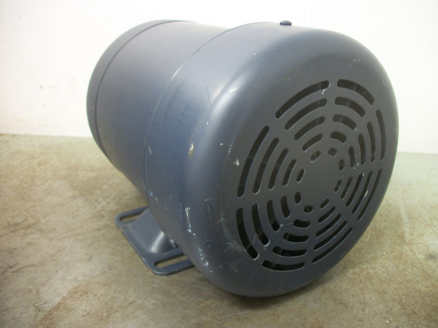 LEESON 3/4HP C56C TEFC AC MOTOR 110915.00 460VOLT 3PH 3450RPM