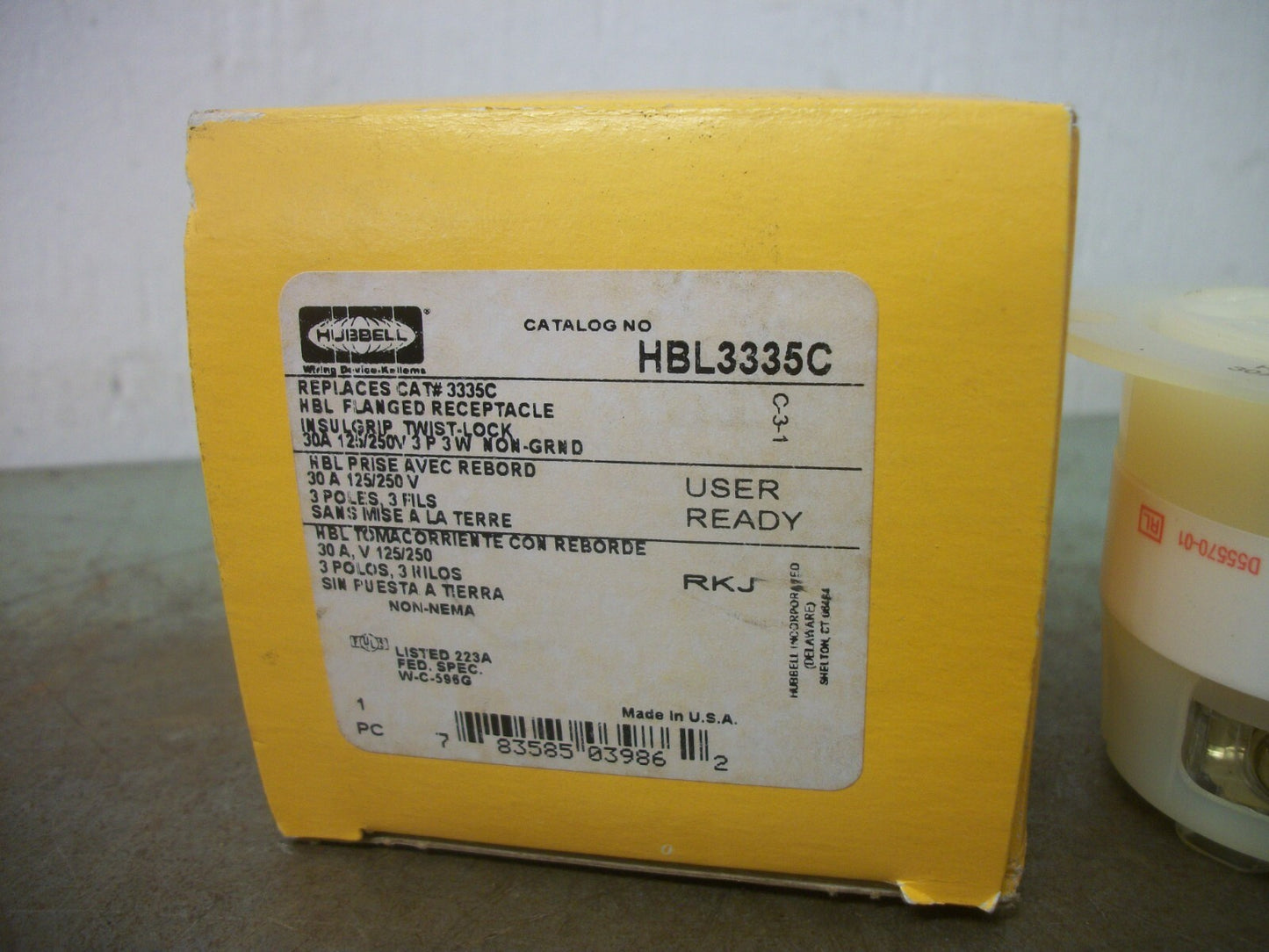 HUBBELL TWIST-LOCK FLANGED RECEPTACLE HBL3335C 30AMP 125/250VOLT 3P 3W NIB