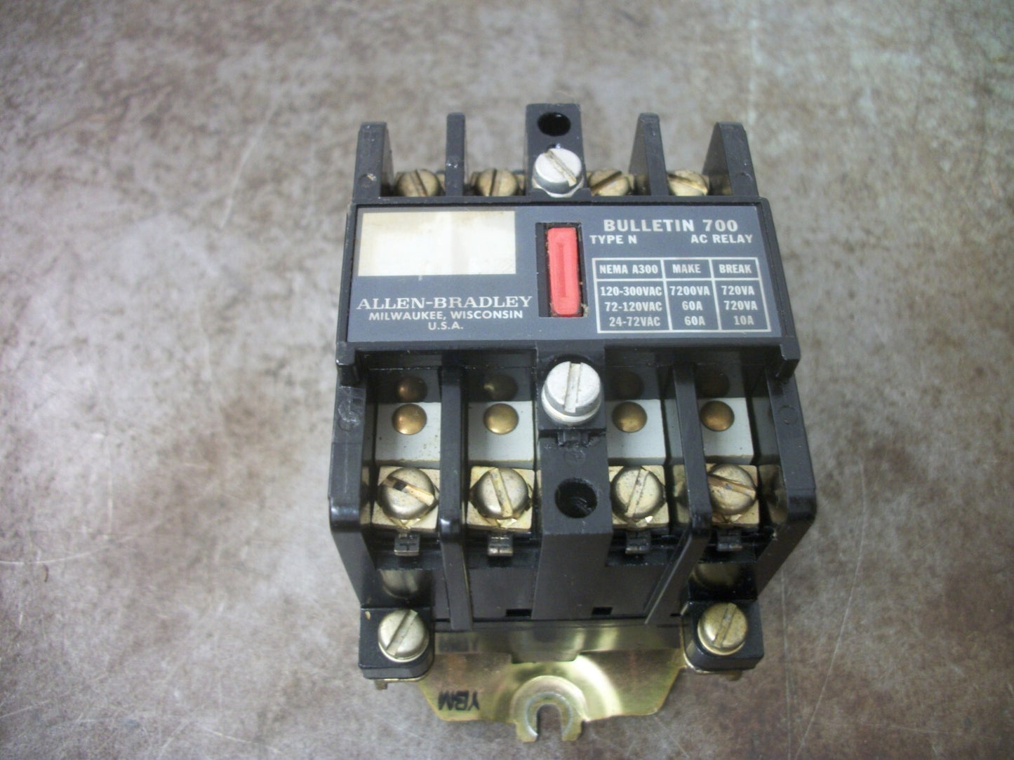 ALLEN-BRADLEY AC RELAY 700-NT400A1 120VCOIL SERIES C
