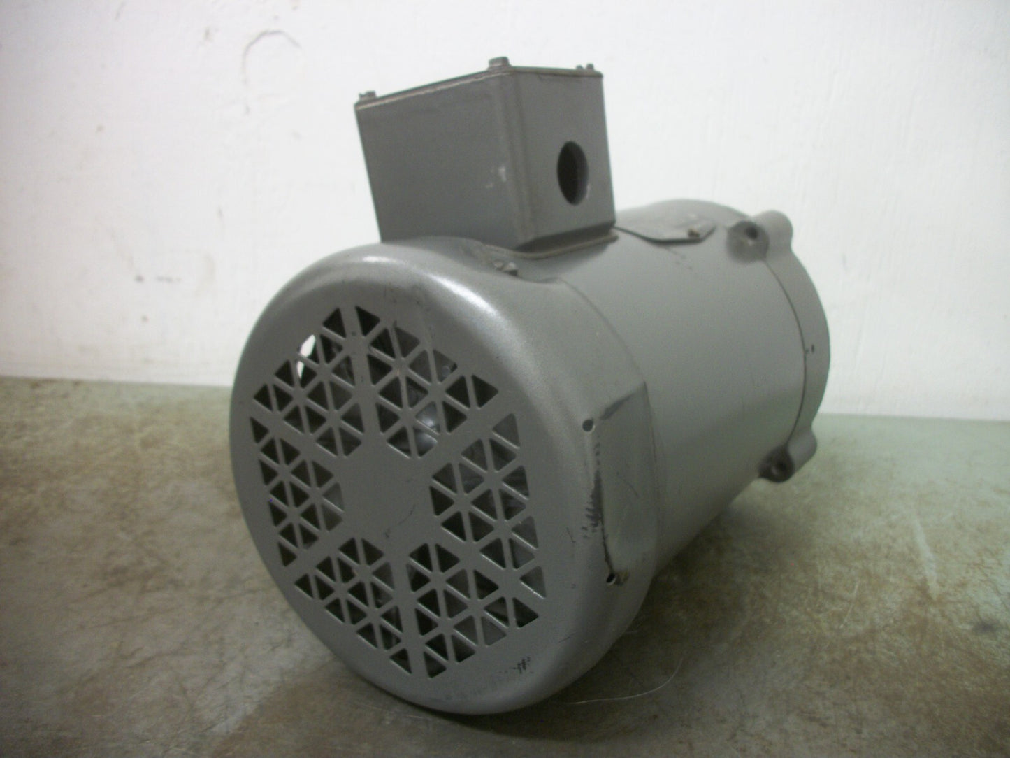 BALDOR 3/4HP 56C TEFC AC MOTOR VM3541 460VOLT 3PH 3450RPM