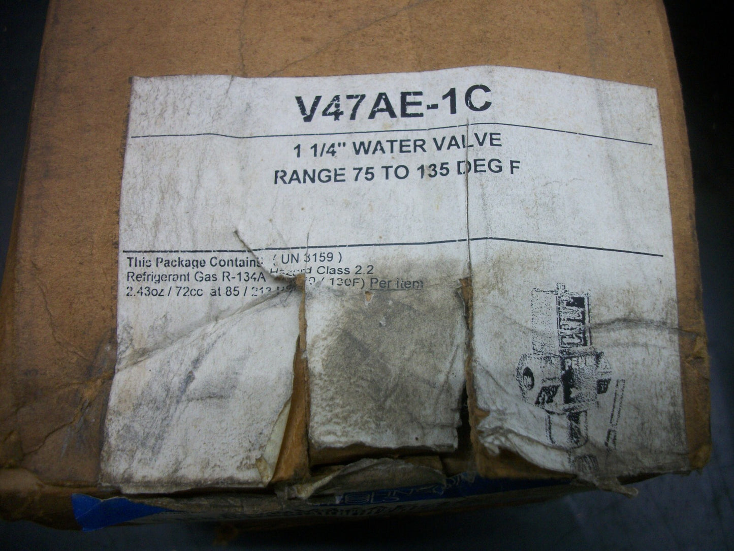 JOHNSON CONTROLS V47AE-1 SIZE 1-1/4" WATER VALVE V47AE-1C 75-135 DEG F NIB