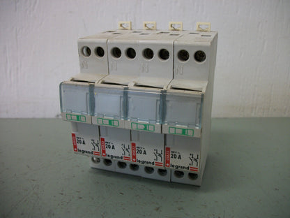 LEGRAND LOT OF 4 FUSEHOLDERS 05822 20AMP 400VOLT 1POLE