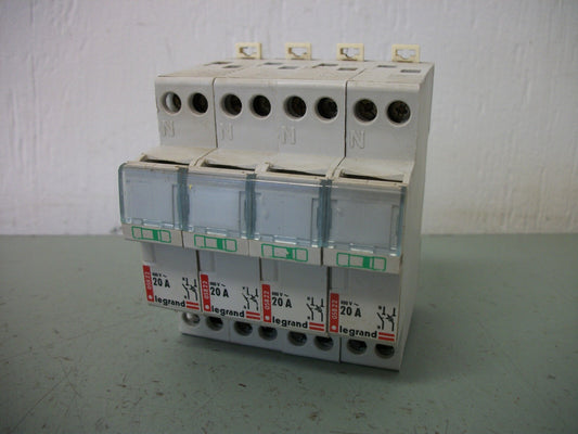 LEGRAND LOT OF 4 FUSEHOLDERS 05822 20AMP 400VOLT 1POLE