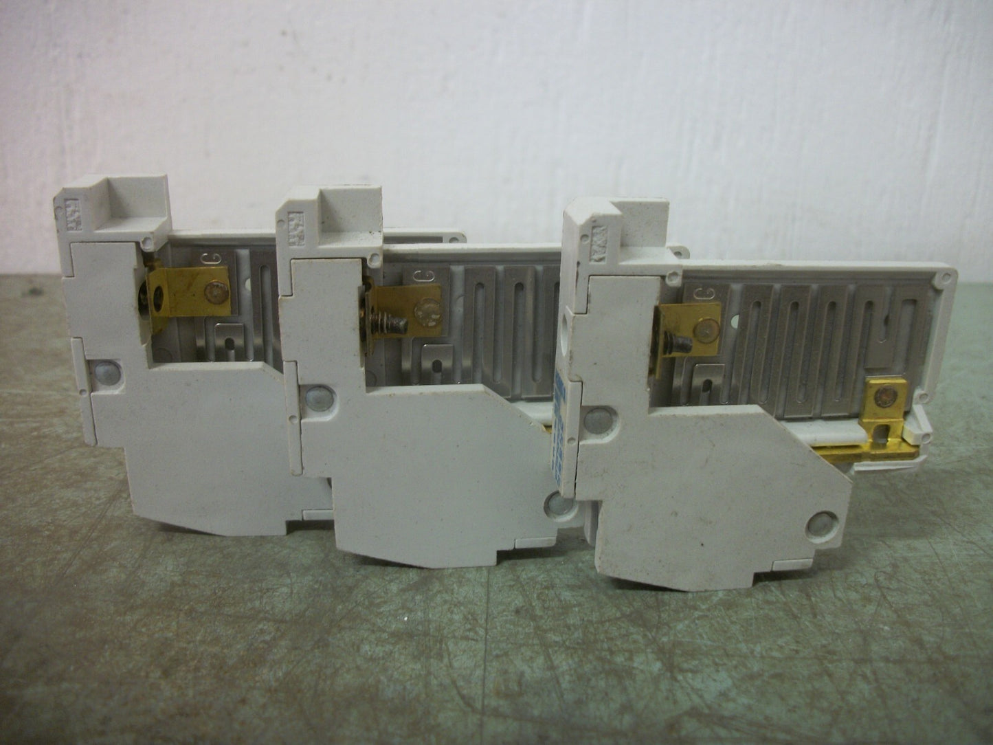 CUTLER-HAMMER LOT OF 3 FREEDOM SERIES OVERLOAD RELAY HEATERS H2007A