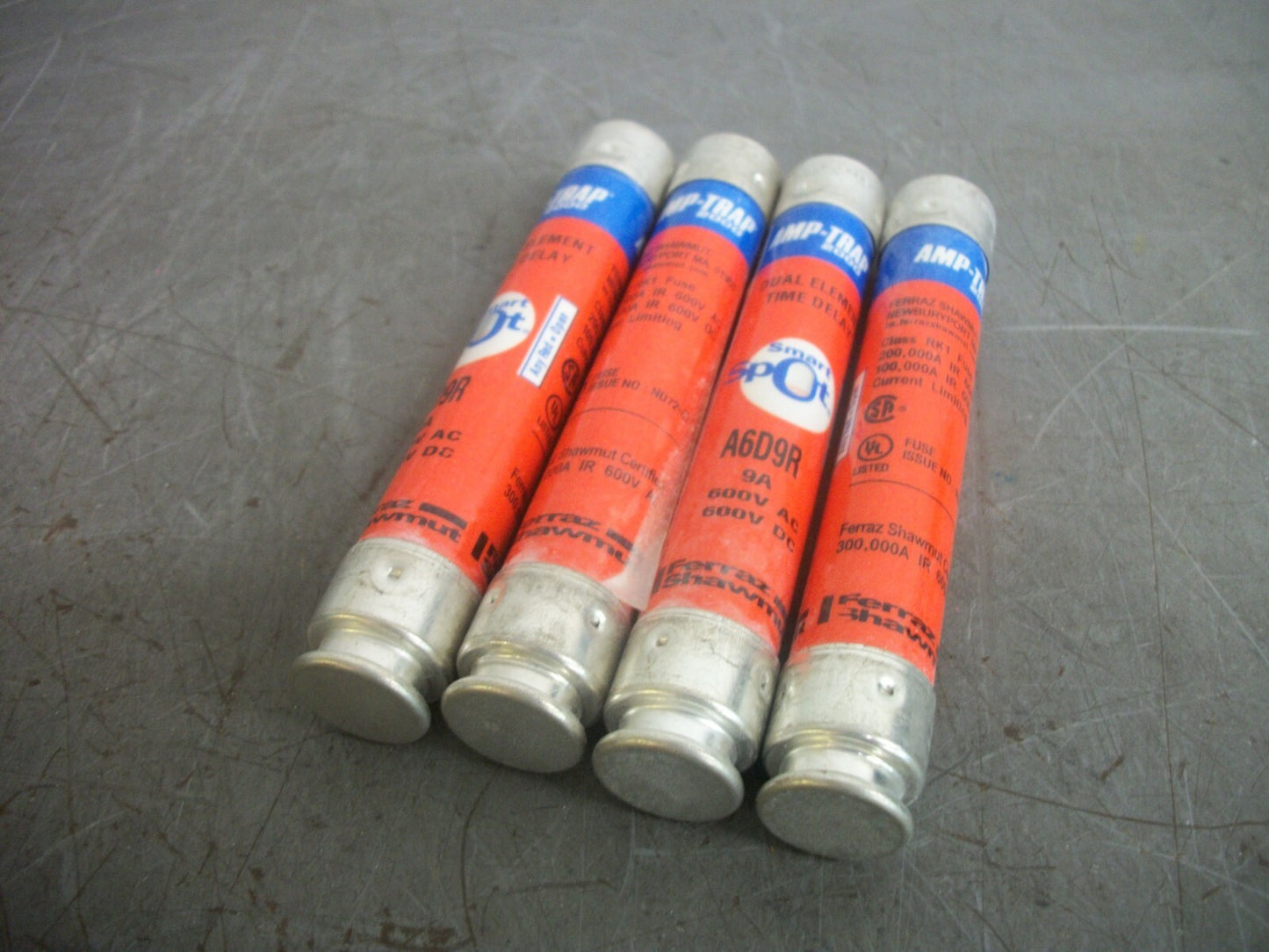 FERRAZ-SHAWMUT LOT OF 4 SMART SPOT FUSES A6D9R 9AMP 600VOLT NOB