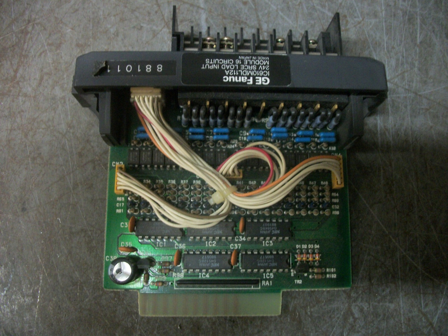 GE FANUC 24VAC/DC PLC INPUT MODULE IC610MDL112A