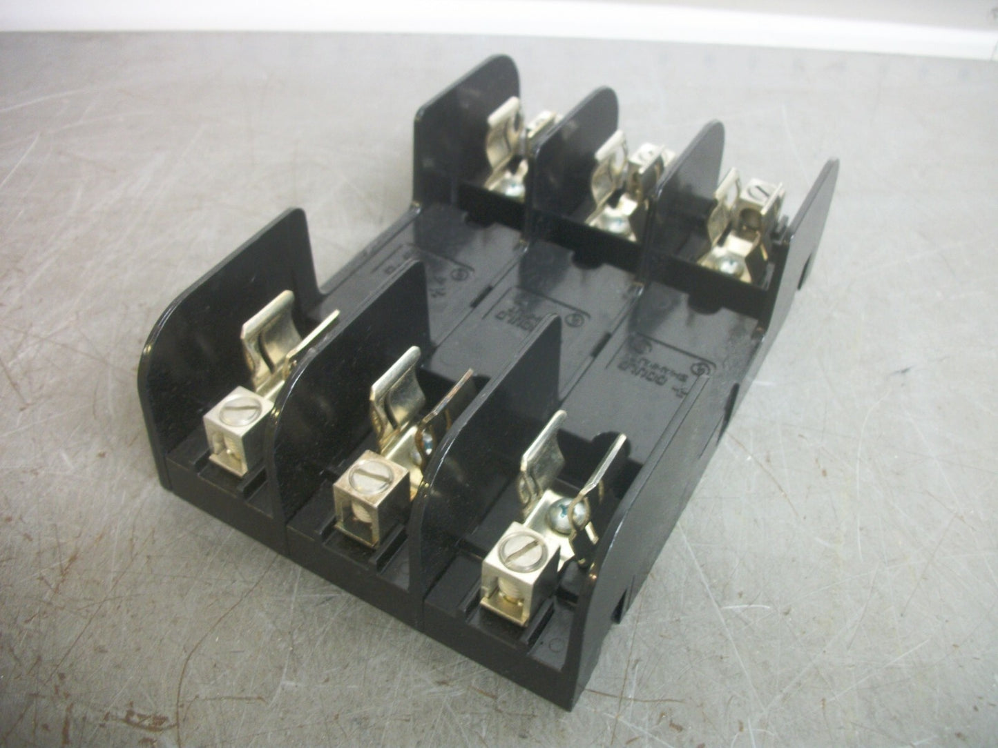 GOULD SHAWMUT FUSEHOLDER 60303 30AMP 600VOLT 3POLE NOB