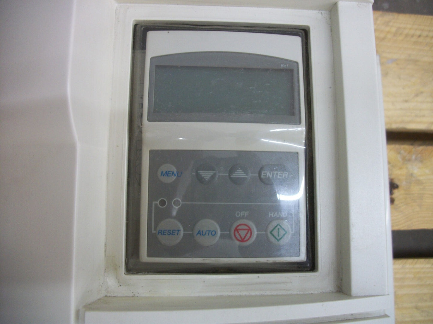 ABB AC DRIVE ACH401600935 480VOLT 3PH 15.3AMP W/DISCONNECT BOX