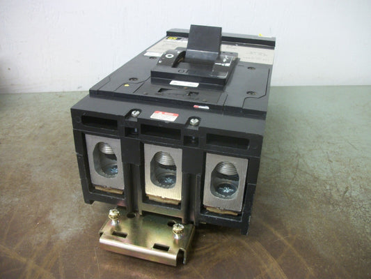 SQUARE D I-LINE LH CIRCUIT BREAKER LH36400 400AMP 600VOLT 3POLE GRAY