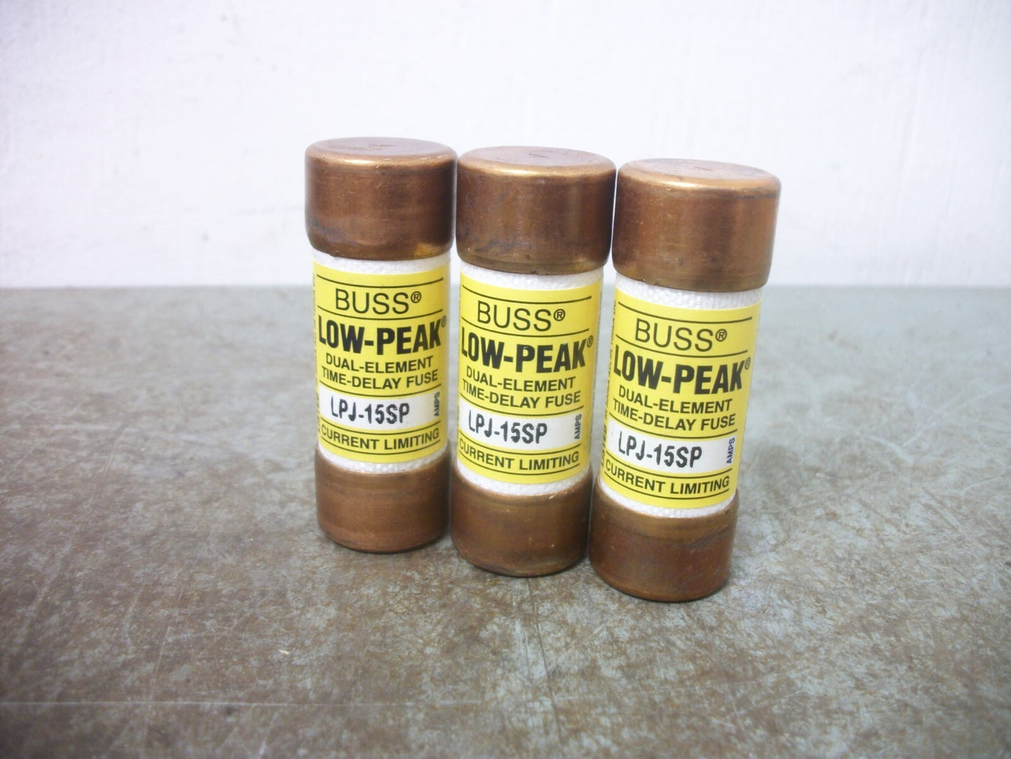 BUSSMANN LOT OF 3 LOW-PEAK FUSES LPJ-15SP 15AMP 600VOLT