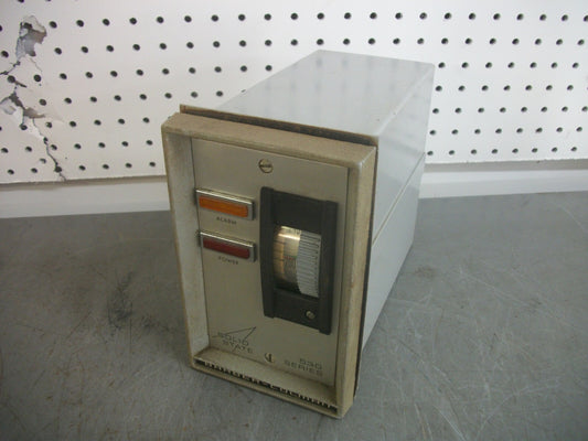 BARBER-COLMAN TEMPERATURE CONTROLLER 537H-000 56-000-1-00 0-400 DEG F 120/240V